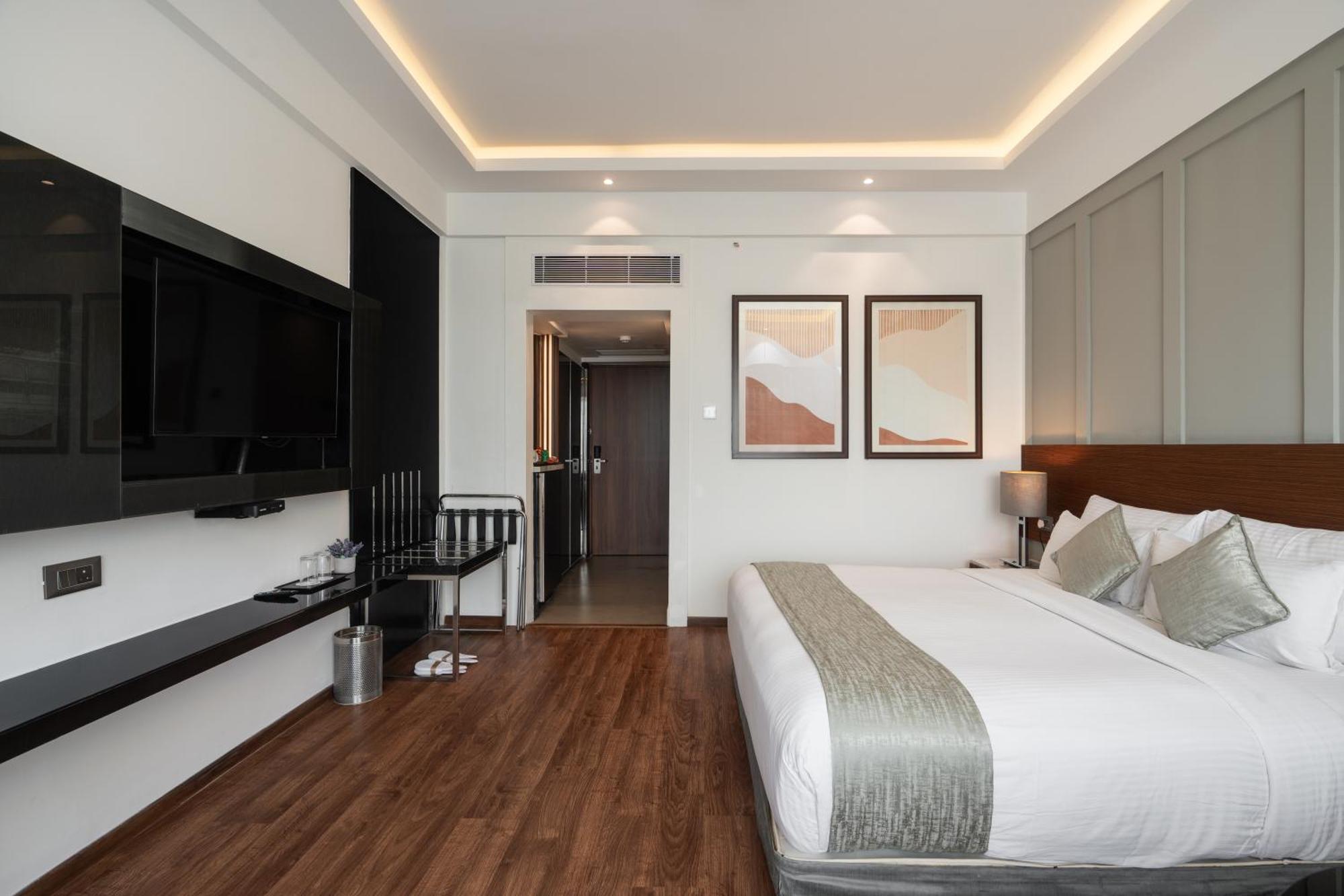 Southern Star,Mysore Exterior photo Deluxe Room